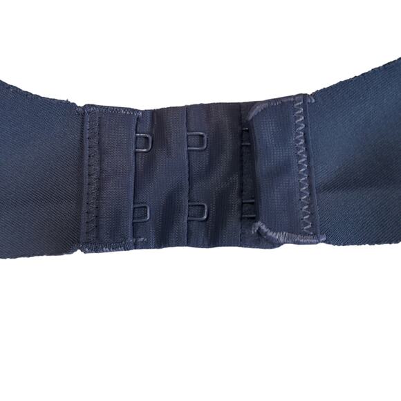 Warner's simply under arms smoothing bra 36D - Picture 8 of 9